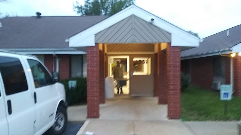 U-CITY FOREST MANOR nursing home in SAINT LOUIS, MO - Photo 3 of 5