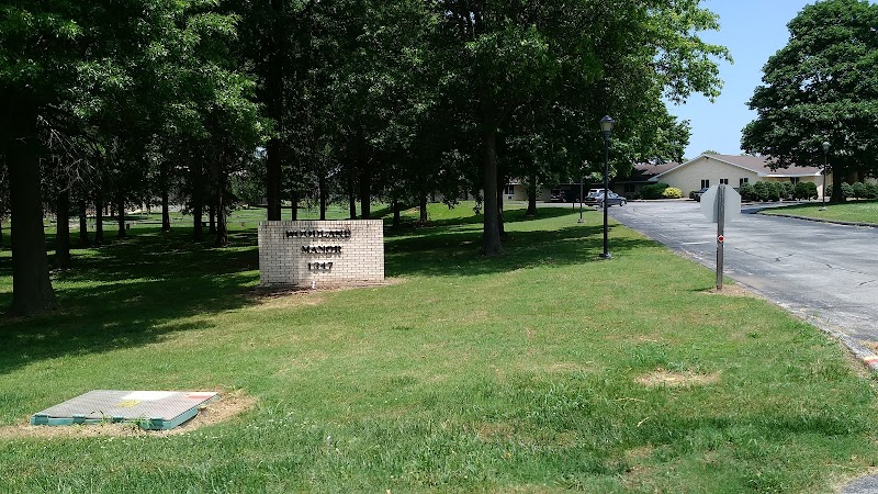 WOODLAND MANOR nursing home in SPRINGFIELD, MO - Photo 3 of 5