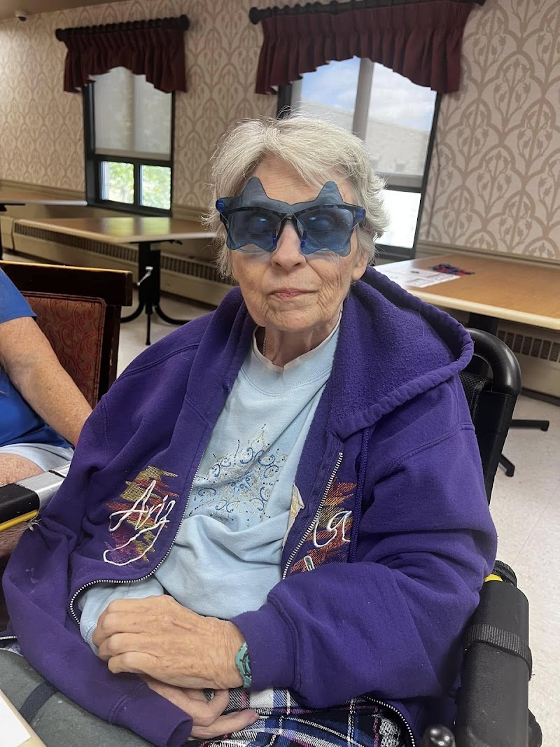 ROSEWOOD REHAB AND HEALTHCARE CENTER nursing home in INDEPENDENCE, MO - Photo 3 of 5