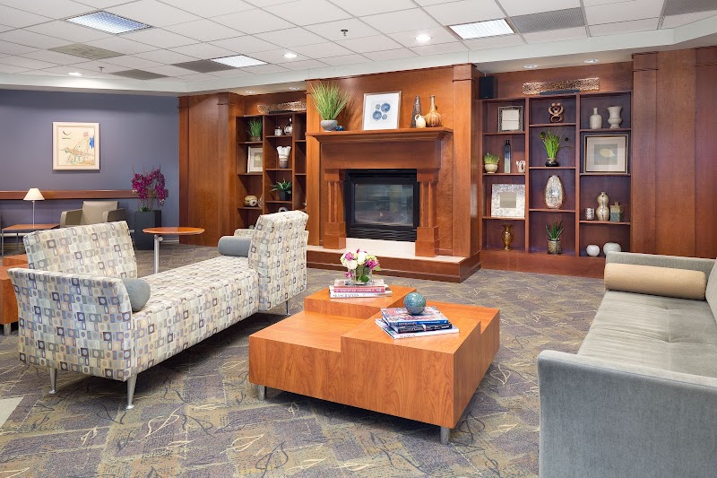 GARDEN VIEW CARE CENTER AT DOUGHERTY FERRY nursing home in VALLEY PARK, MO - Photo 3 of 10