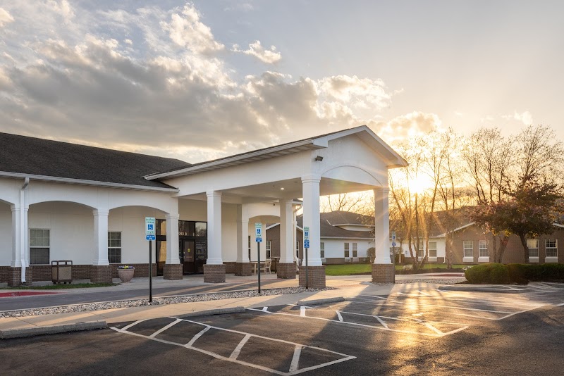 JACKSON CREEK POST ACUTE nursing home in INDEPENDENCE, MO - Photo 4 of 5