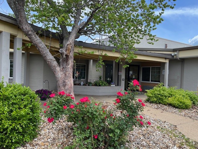 AURORA HEALTH AND REHABILITATION nursing home in ROLLA, MO - Photo 2 of 5