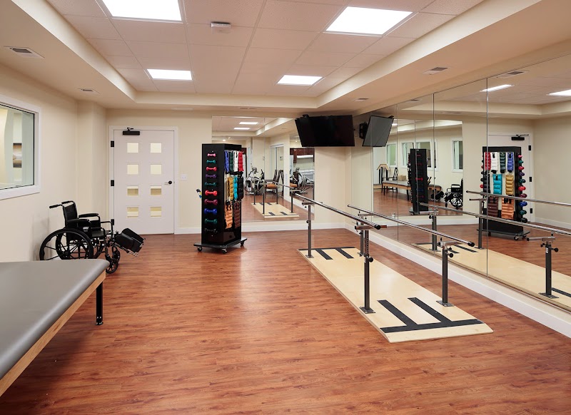 LINDEN WOODS VILLAGE nursing home in GLADSTONE, MO - Photo 3 of 10