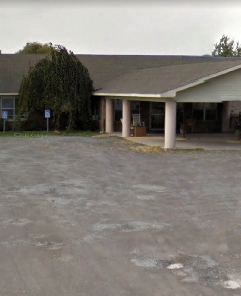 COTTON POINT LIVING CENTER nursing home in MATTHEWS, MO - Photo 4 of 5