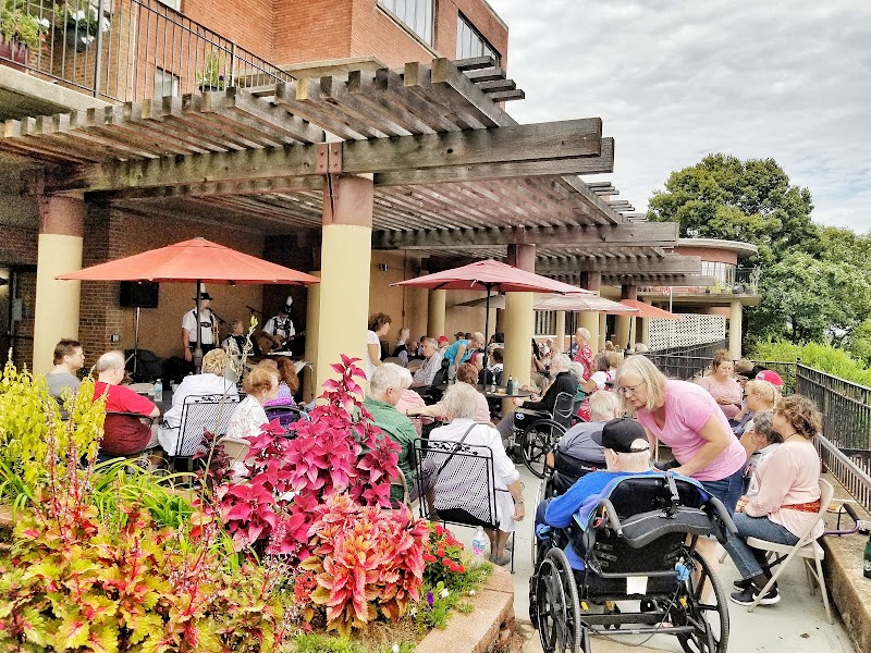 ST LOUIS ALTENHEIM nursing home in SAINT LOUIS, MO - Photo 2 of 5