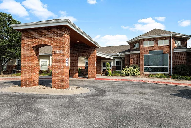 The Lighthouse at Lakeside Village nursing home in Omaha, NE - Photo 4 of 10