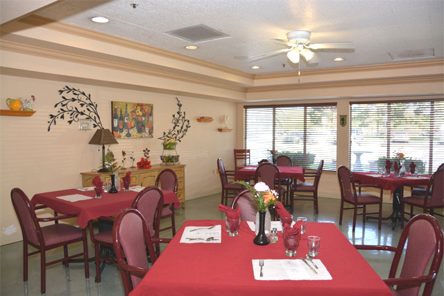 NORTH LAS VEGAS CARE CENTER nursing home in NORTH LAS VEGAS, NV - Photo 2 of 5