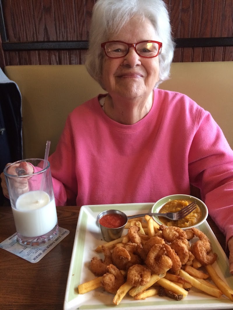 DOVER CENTER FOR HEALTH & REHABILITATION nursing home in DOVER, NH - Photo 2 of 3