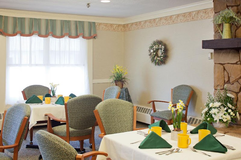 OCEANSIDE SKILLED NURSING AND REHABILITATION nursing home in HAMPTON, NH - Photo 4 of 5