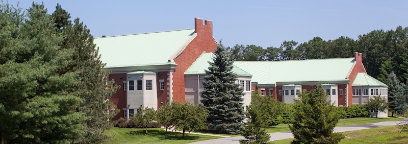 BEDFORD HILLS CENTER nursing home in BEDFORD, NH - Photo 2 of 5