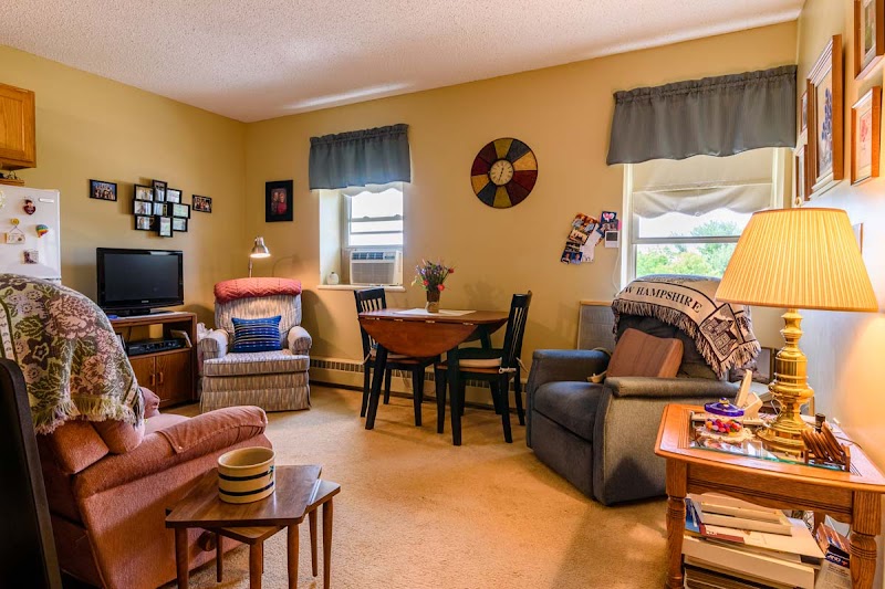 SAINT ANN REHABILITATION AND NURSING CENTER nursing home in DOVER, NH - Photo 5 of 10