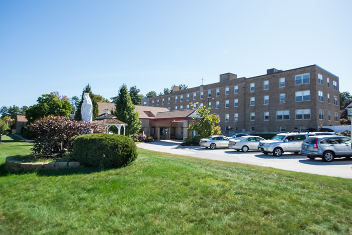 SAINT TERESA REHABILITATION & NURSING CENTER nursing home in MANCHESTER, NH - Photo 5 of 10