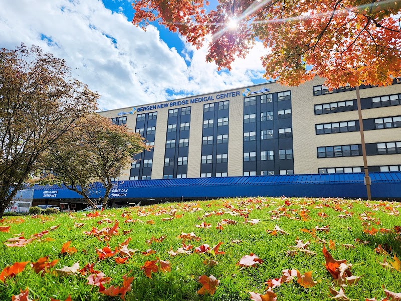 BERGEN NEW BRIDGE MEDICAL CENTER nursing home in PARAMUS, NJ - Photo 3 of 10