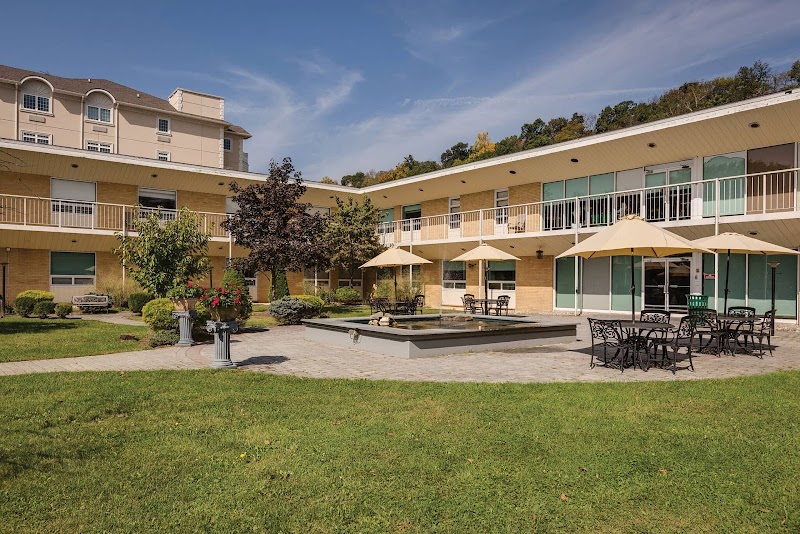 LINCOLN PARK RENAISSANCE nursing home in LINCOLN PARK, NJ - Photo 5 of 10