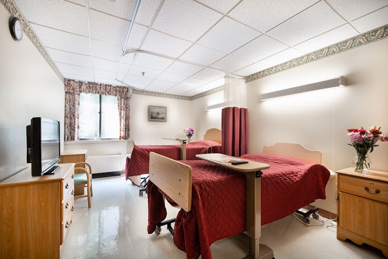 COMPLETE CARE AT BURLINGTON WOODS, LLC nursing home in BURLINGTON, NJ - Photo 3 of 5