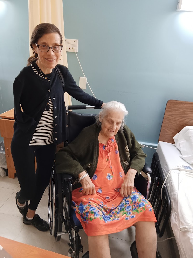 COMPLETE CARE AT CHESTNUT HILL LLC nursing home in PASSAIC, NJ - Photo 5 of 5