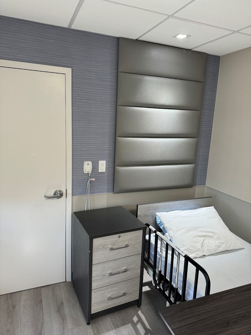 ELIZABETH NURSING AND REHAB nursing home in ELIZABETH, NJ - Photo 5 of 10