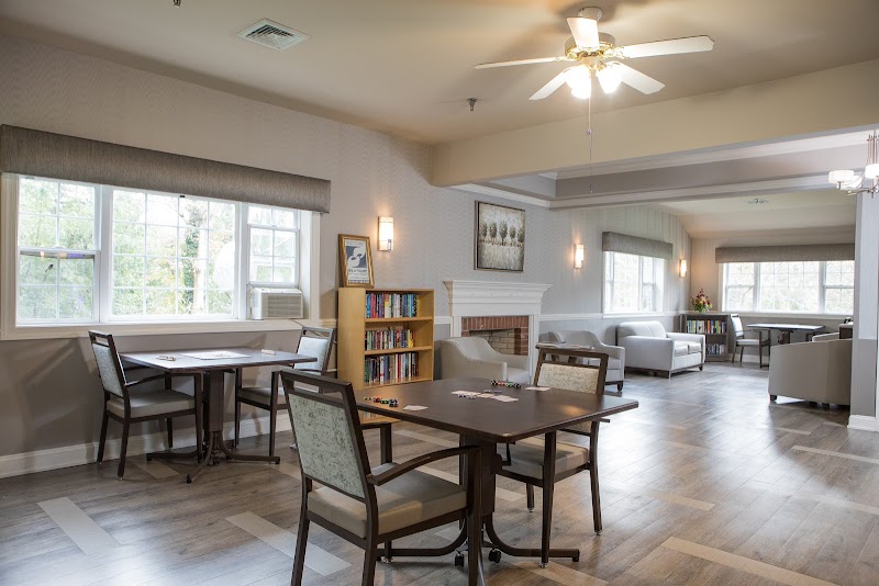 CareOne at The Highlands nursing home in EDISON, NJ - Photo 3 of 5