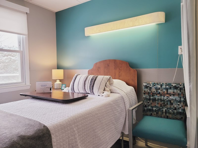 CREST POINTE REHABILITATION AND HEALTHCARE CENTER nursing home in PT PLEASANT, NJ - Photo 4 of 5