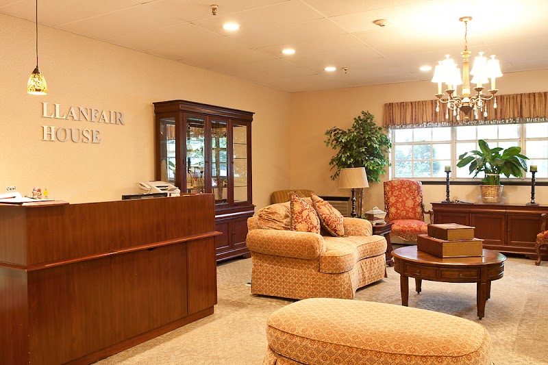 LLANFAIR HOUSE CARE & REHABILITATION CENTER nursing home in WAYNE, NJ - Photo 3 of 5