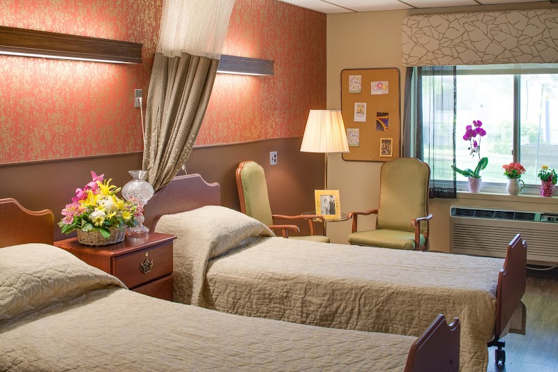 HOLLY MANOR CENTER nursing home in MENDHAM, NJ - Photo 3 of 5