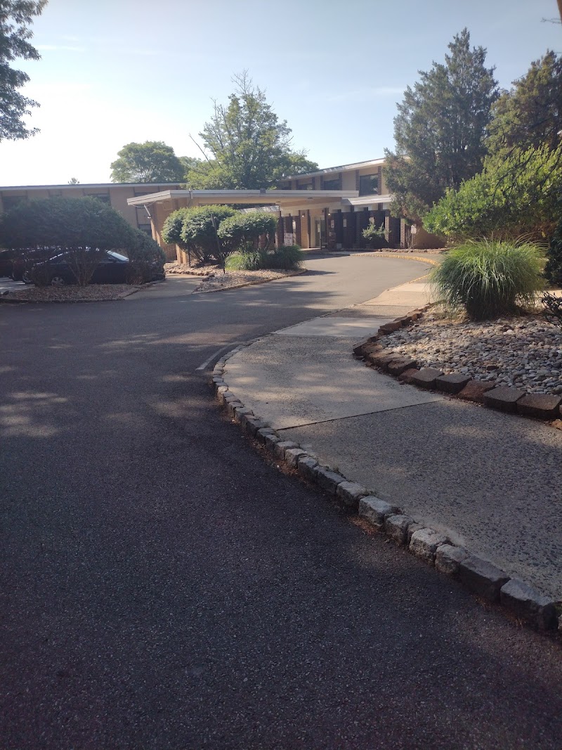 COMPLETE CARE AT CEDAR GROVE nursing home in CEDAR GROVE, NJ - Photo 5 of 6