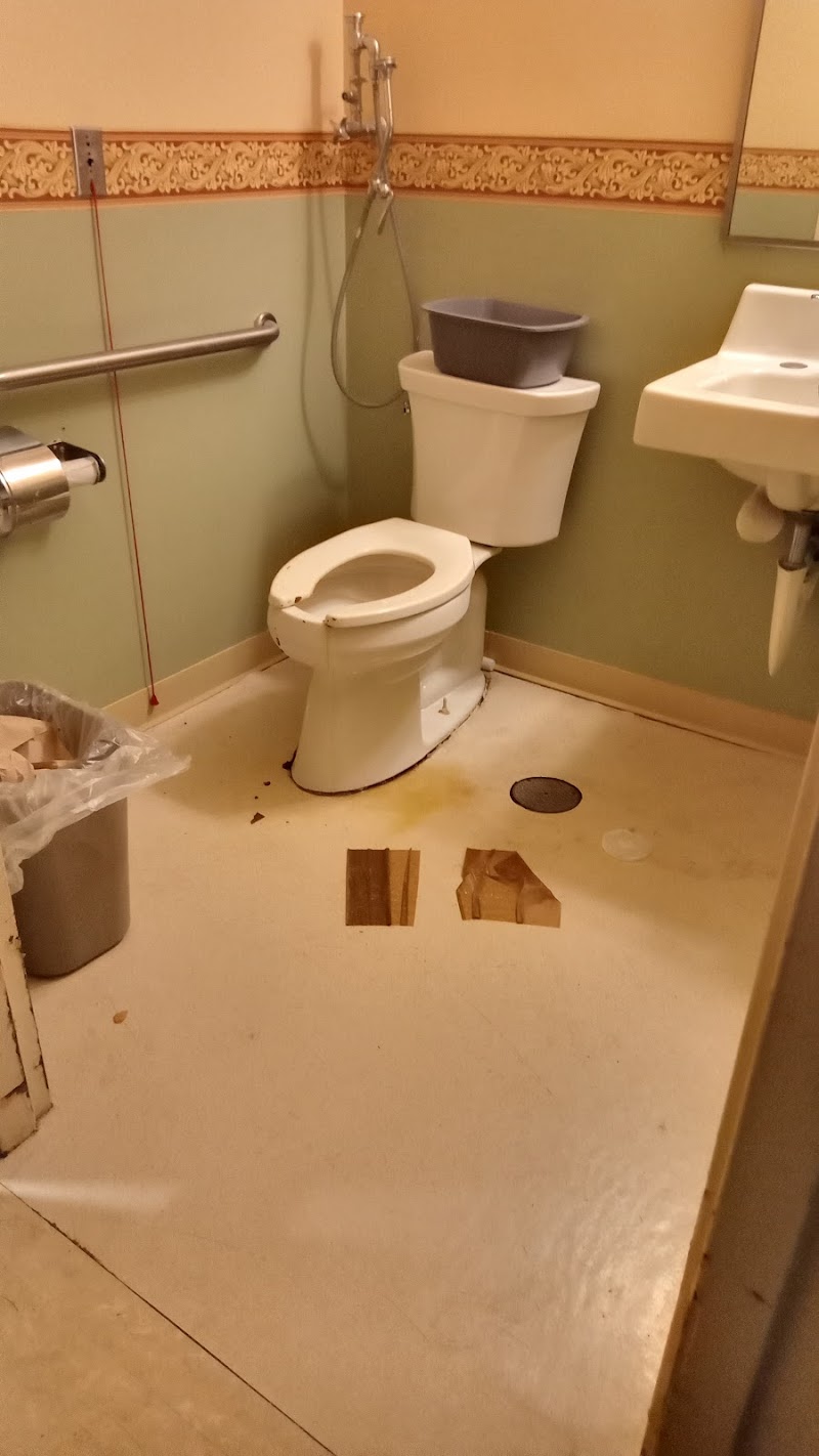 COMPLETE CARE AT VOORHEES, LLC nursing home in VOORHEES, NJ - Photo 4 of 5