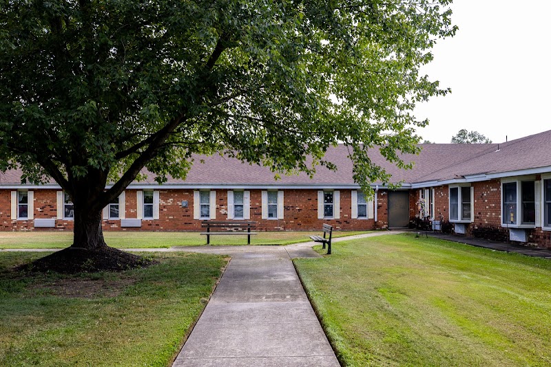 AUTUMN LAKE HEALTHCARE AT SOUTHGATE nursing home in CARNEYS POINT, NJ - Photo 3 of 5