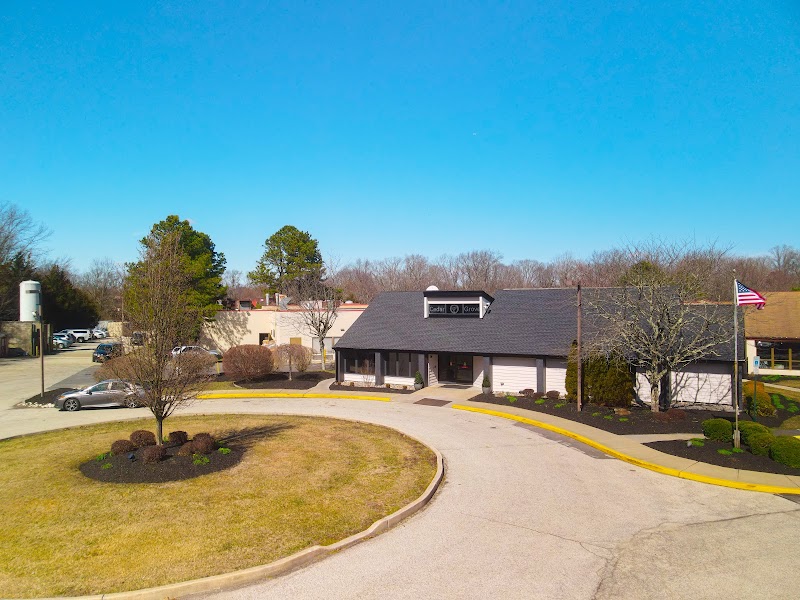 CEDAR GROVE RESPIRATORY AND NURSING CENTER nursing home in WILLIAMSTOWN, NJ - Photo 2 of 10