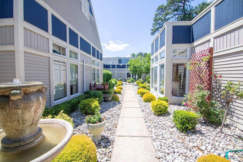 HARROGATE nursing home in LAKEWOOD, NJ - Photo 2 of 10