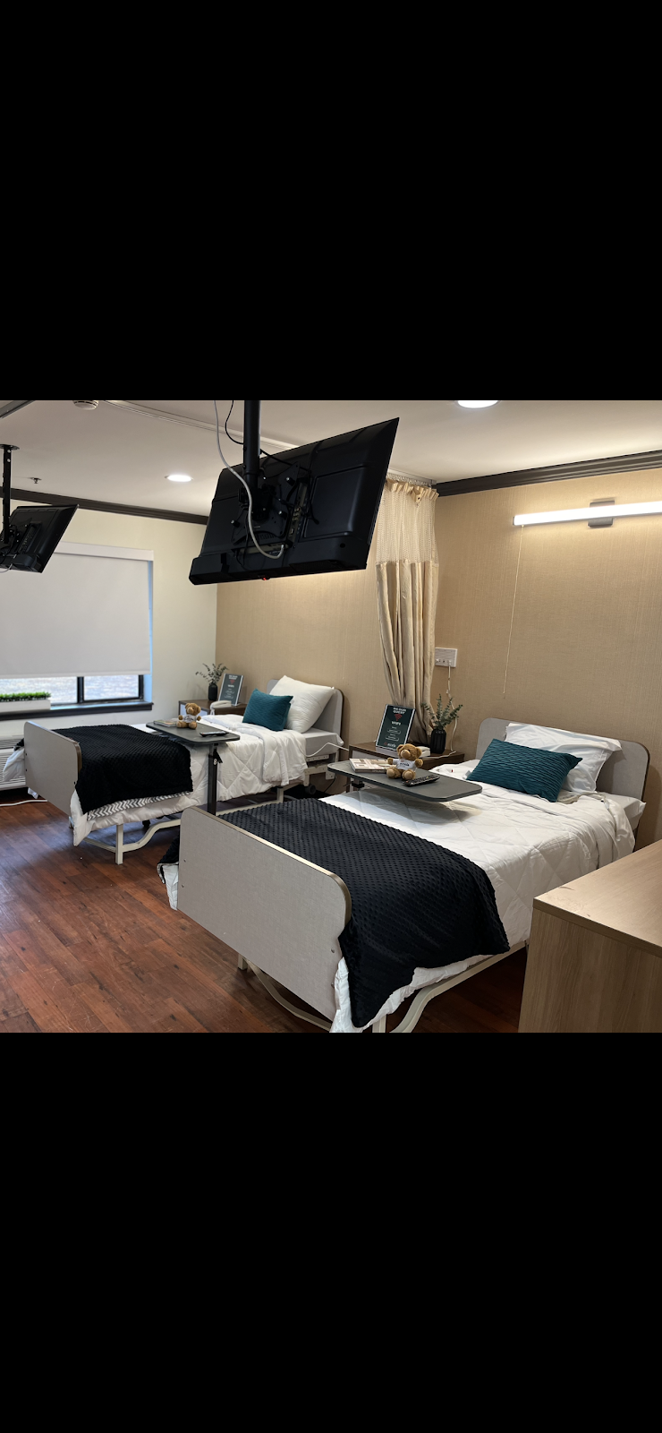 EXCEL CARE AT MANALAPAN nursing home in MANALAPAN, NJ - Photo 4 of 5