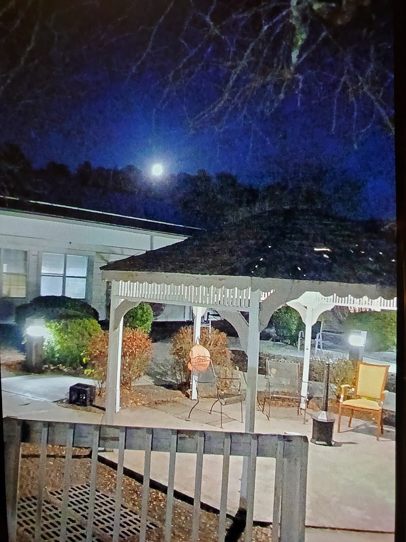 WHITING GARDENS REHABILITATION AND NURSING CENTER nursing home in WHITING, NJ - Photo 3 of 5