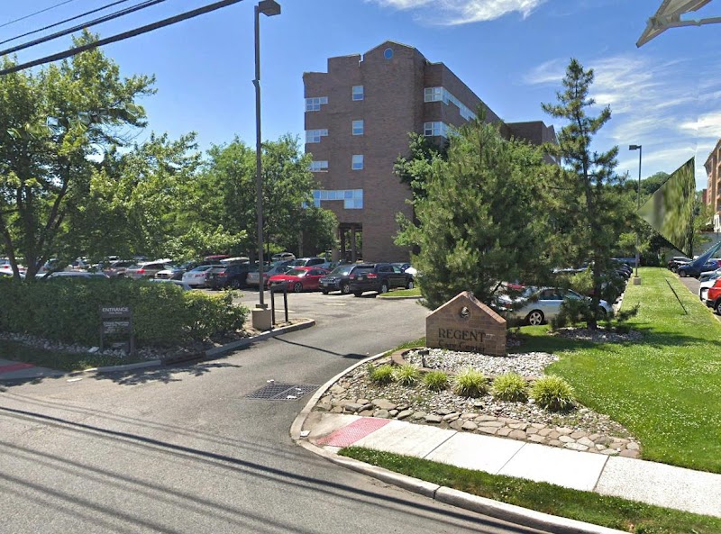COMPLETE CARE AT REGENT LLC nursing home in HACKENSACK, NJ - Photo 4 of 5
