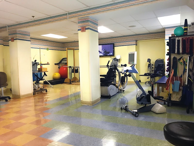 WHITE HOUSE HEALTHCARE AND REHABILITATION CENTER nursing home in ORANGE, NJ - Photo 3 of 10