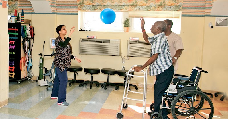 WHITE HOUSE HEALTHCARE AND REHABILITATION CENTER nursing home in ORANGE, NJ - Photo 4 of 10