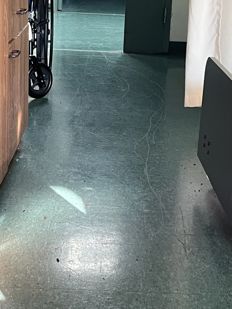 FOREST HILLS CENTER FOR REHABILITATION AND HEALING nursing home in NEWARK, NJ - Photo 4 of 5