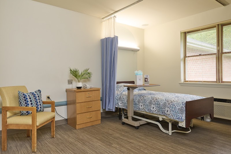 COUNTRY ARCH CARE CENTER nursing home in PITTSTOWN, NJ - Photo 2 of 10