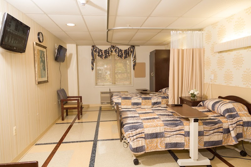 TALLWOODS CARE CENTER nursing home in BAYVILLE, NJ - Photo 4 of 5