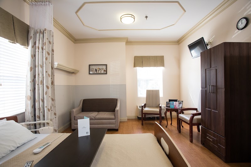 CAREONE AT EAST BRUNSWICK nursing home in EAST BRUNSWICK, NJ - Photo 5 of 10