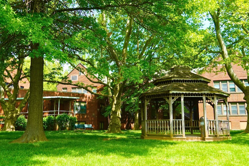 OPTIMA CARE FOUNTAINS nursing home in SECAUCUS, NJ - Photo 4 of 5