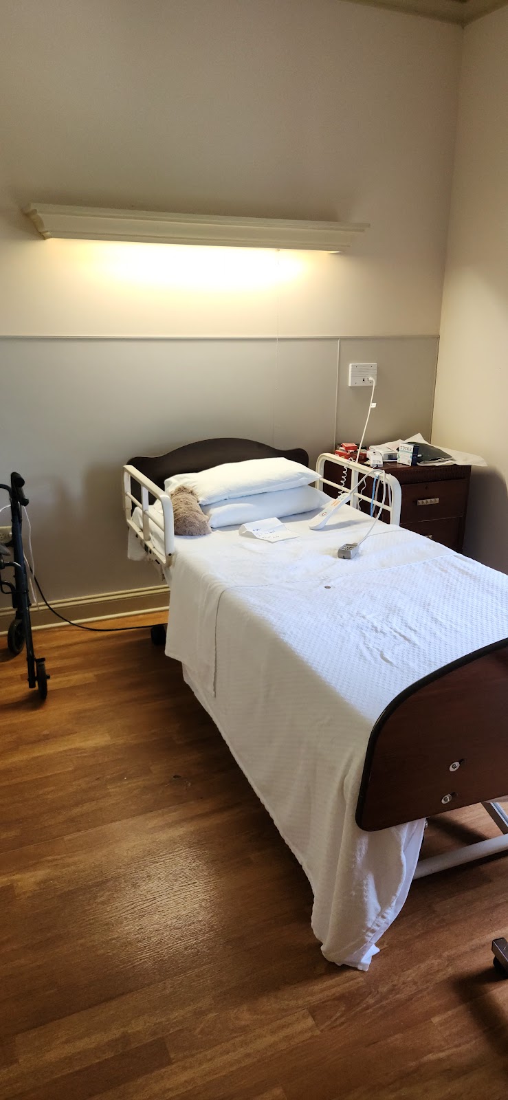 CAREONE AT MOORESTOWN nursing home in MOORESTOWN, NJ - Photo 3 of 10