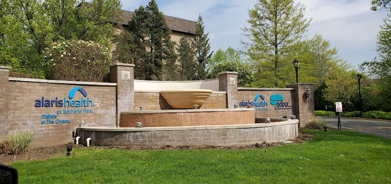 ALARIS HEALTH AT THE CHATEAU nursing home in ROCHELLE PARK, NJ - Photo 3 of 10