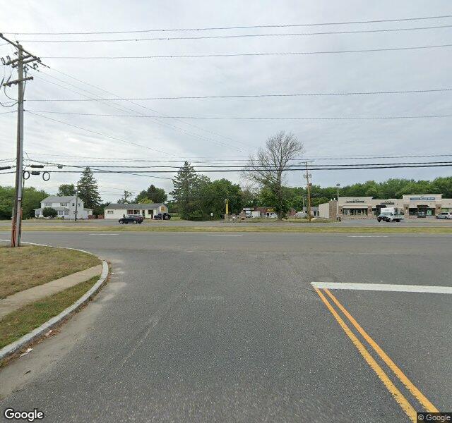 WEDGWOOD GARDENS CARE CENTER nursing home in FREEHOLD, NJ - Photo 2 of 2