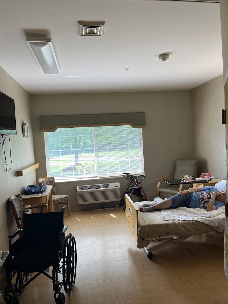 ATLAS REHABILITATION & HEALTHCARE AT WASHINGTON nursing home in SEWELL, NJ - Photo 4 of 5