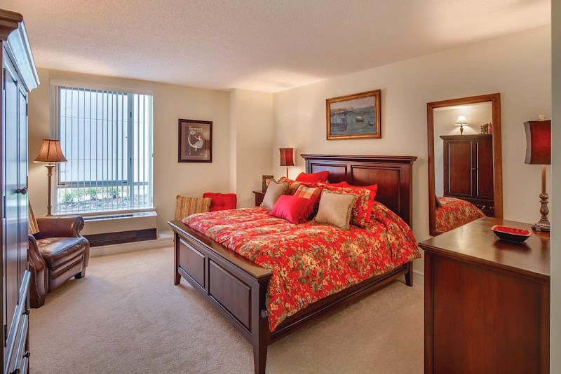 ATRIUM AT NAVESINK HARBOR, THE nursing home in RED BANK, NJ - Photo 3 of 10