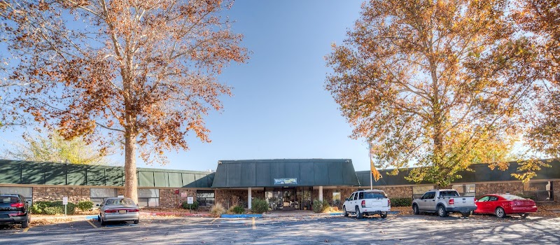Sandia Ridge Center nursing home in Albuquerque, NM - Photo 2 of 5