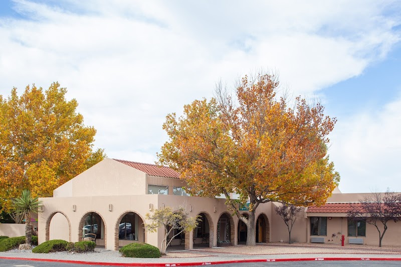Las Palomas Center nursing home in Albuquerque, NM - Photo 2 of 5