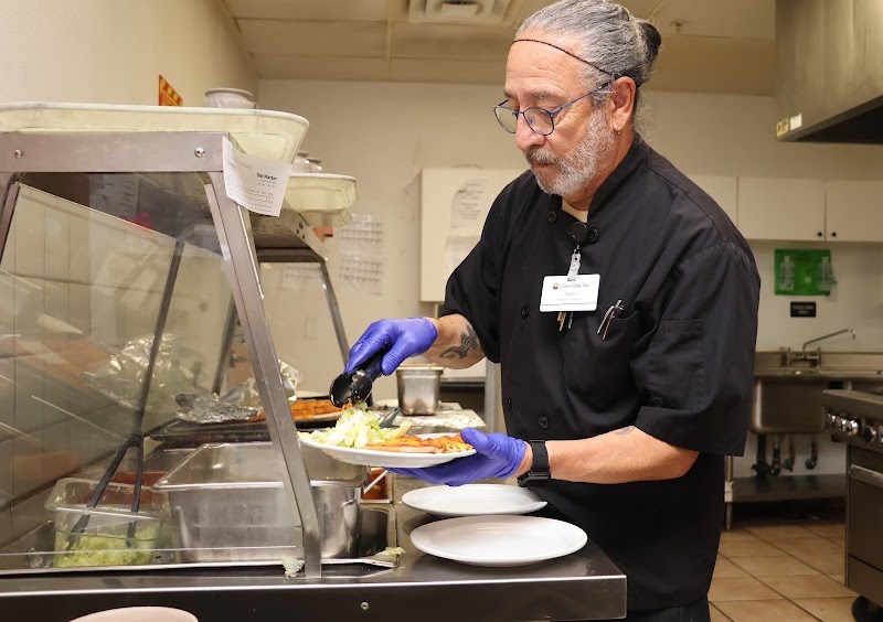 Cedar Ridge Inn nursing home in Farmington, NM - Photo 4 of 7