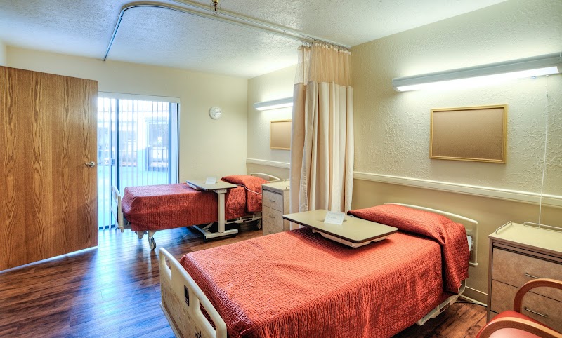 Bear Canyon Rehabilitation Center nursing home in Albuquerque, NM - Photo 4 of 5