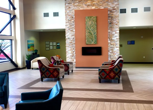 Spanish Trails Rehabilitation Suites nursing home in Albuquerque, NM - Photo 1 of 7